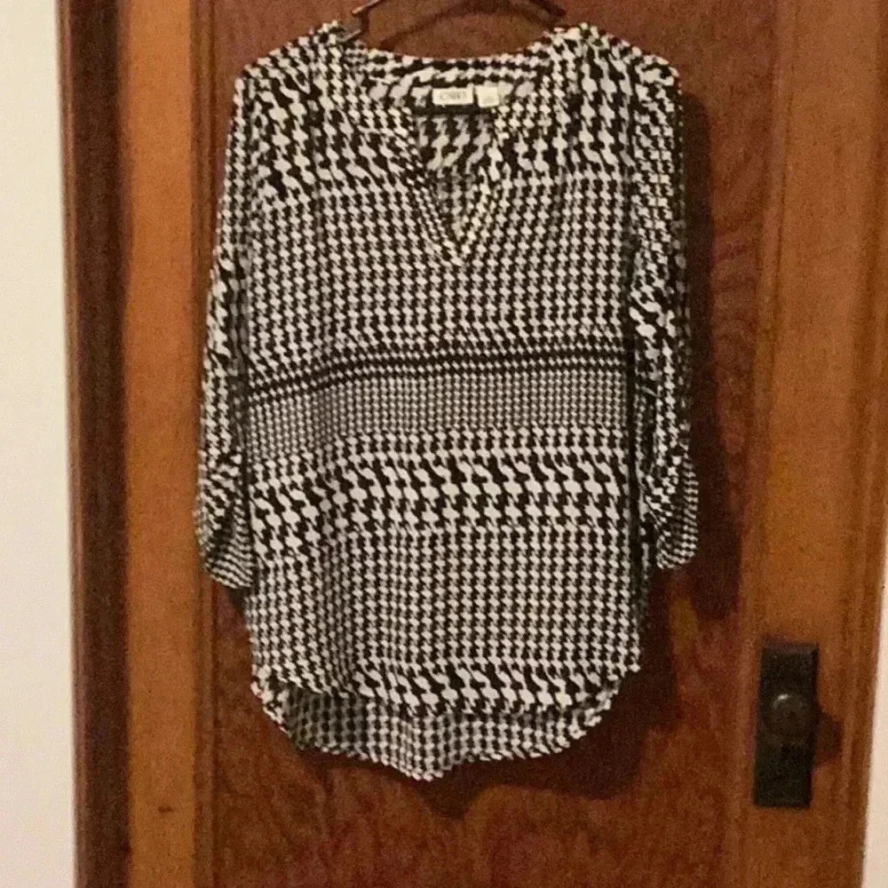 Woman’s blouse